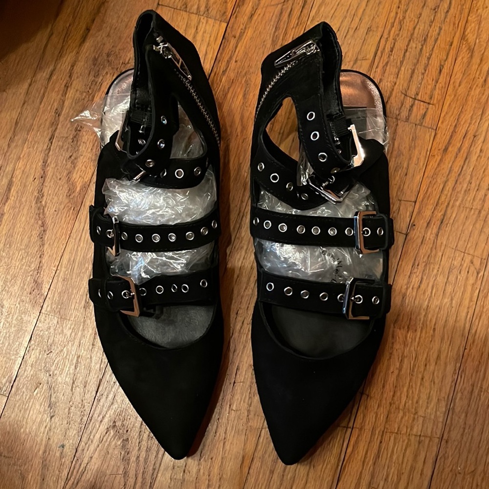 NEW Dolce Vita Black Suede Elodie Flats 7.5 or 8?